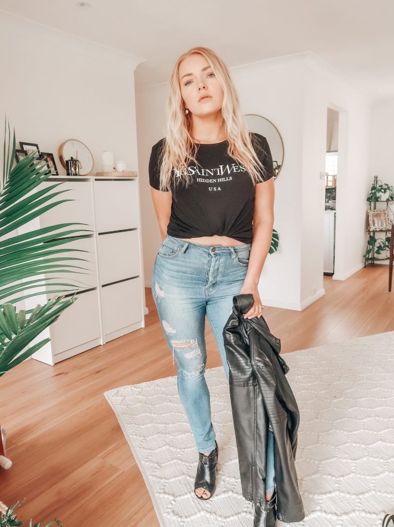 Skinny jeans and slogan tee